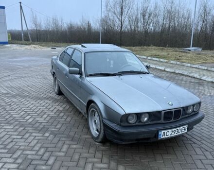 Серый БМВ 5 Серия, объемом двигателя 2.5 л и пробегом 300 тыс. км за 2500 $, фото 1 на Automoto.ua