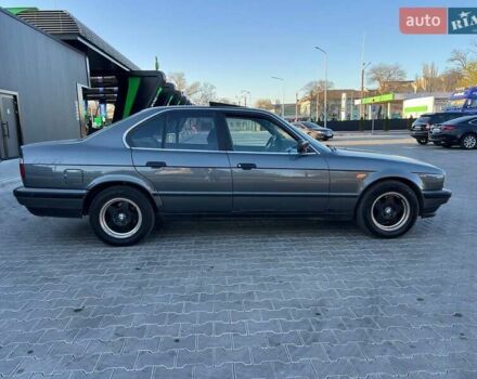 Серый БМВ 5 Серия, объемом двигателя 2 л и пробегом 380 тыс. км за 3200 $, фото 15 на Automoto.ua