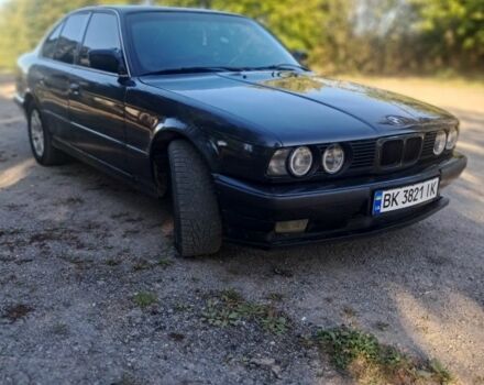 Серый БМВ 5 Серия, объемом двигателя 2.5 л и пробегом 150 тыс. км за 2500 $, фото 2 на Automoto.ua