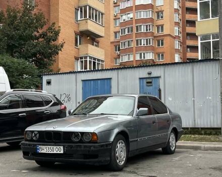 Серый БМВ 5 Серия, объемом двигателя 2 л и пробегом 440 тыс. км за 2600 $, фото 1 на Automoto.ua