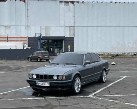 Серый БМВ 5 Серия, объемом двигателя 2.4 л и пробегом 300 тыс. км за 3000 $, фото 4 на Automoto.ua