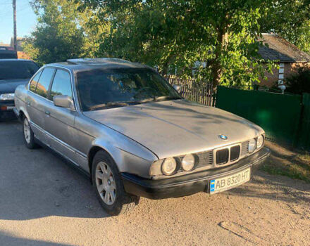 Серый БМВ 5 Серия, объемом двигателя 2 л и пробегом 400 тыс. км за 1400 $, фото 1 на Automoto.ua