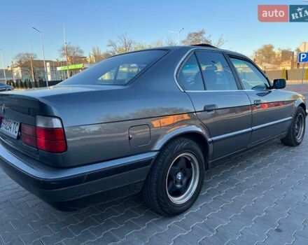Серый БМВ 5 Серия, объемом двигателя 2 л и пробегом 380 тыс. км за 3200 $, фото 14 на Automoto.ua
