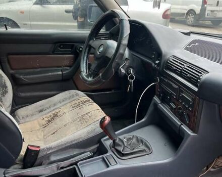 Серый БМВ 5 Серия, объемом двигателя 2 л и пробегом 440 тыс. км за 2600 $, фото 12 на Automoto.ua