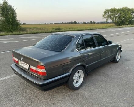 Серый БМВ 5 Серия, объемом двигателя 2.5 л и пробегом 263 тыс. км за 1499 $, фото 5 на Automoto.ua