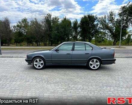 Серый БМВ 5 Серия, объемом двигателя 3 л и пробегом 78 тыс. км за 2999 $, фото 4 на Automoto.ua