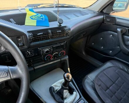 Серый БМВ 5 Серия, объемом двигателя 2.5 л и пробегом 170 тыс. км за 3500 $, фото 19 на Automoto.ua