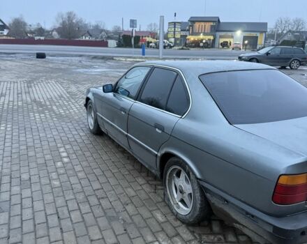 Серый БМВ 5 Серия, объемом двигателя 2.5 л и пробегом 300 тыс. км за 2500 $, фото 7 на Automoto.ua