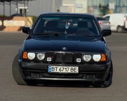 Серый БМВ 5 Серия, объемом двигателя 2.5 л и пробегом 170 тыс. км за 3500 $, фото 1 на Automoto.ua