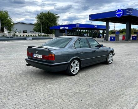 Серый БМВ 5 Серия, объемом двигателя 3 л и пробегом 78 тыс. км за 2999 $, фото 2 на Automoto.ua