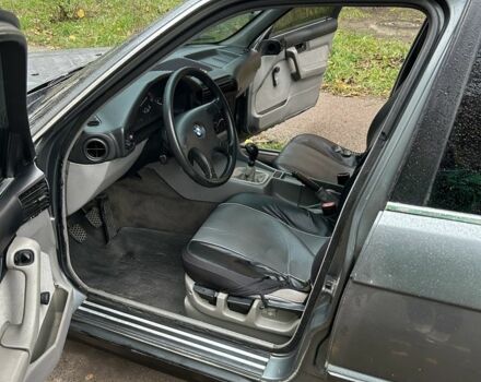 Серый БМВ 5 Серия, объемом двигателя 2 л и пробегом 310 тыс. км за 1750 $, фото 7 на Automoto.ua