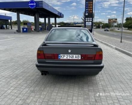 Серый БМВ 5 Серия, объемом двигателя 3 л и пробегом 800 тыс. км за 3599 $, фото 3 на Automoto.ua