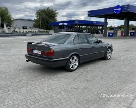 Серый БМВ 5 Серия, объемом двигателя 3 л и пробегом 800 тыс. км за 3599 $, фото 2 на Automoto.ua