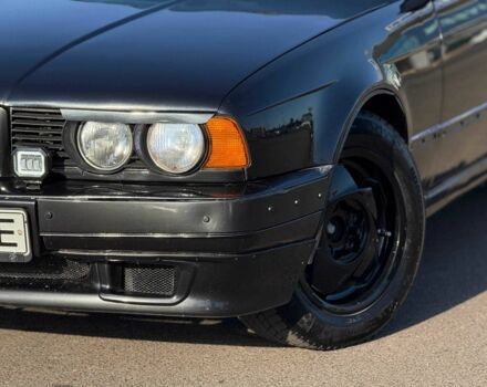 Серый БМВ 5 Серия, объемом двигателя 2.5 л и пробегом 170 тыс. км за 3500 $, фото 5 на Automoto.ua