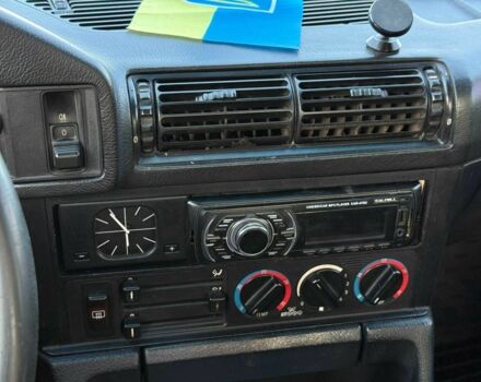 Серый БМВ 5 Серия, объемом двигателя 2.5 л и пробегом 170 тыс. км за 3500 $, фото 20 на Automoto.ua