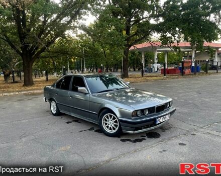 Серый БМВ 5 Серия, объемом двигателя 2 л и пробегом 300 тыс. км за 2650 $, фото 2 на Automoto.ua