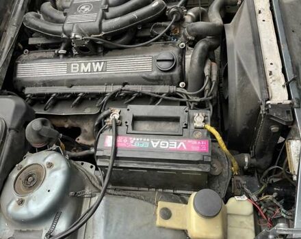 Серый БМВ 5 Серия, объемом двигателя 2 л и пробегом 440 тыс. км за 2600 $, фото 7 на Automoto.ua