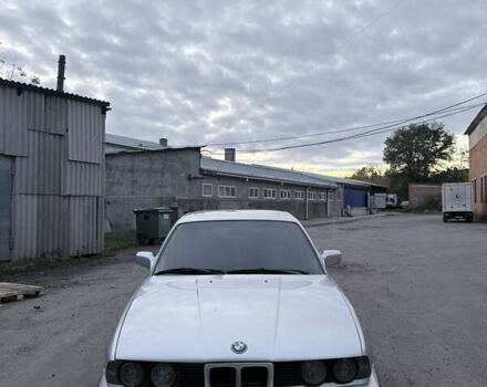 Серый БМВ 5 Серия, объемом двигателя 2 л и пробегом 360 тыс. км за 4300 $, фото 3 на Automoto.ua