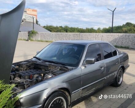 Сірий БМВ 5 Серія, об'ємом двигуна 2 л та пробігом 300 тис. км за 1300 $, фото 2 на Automoto.ua