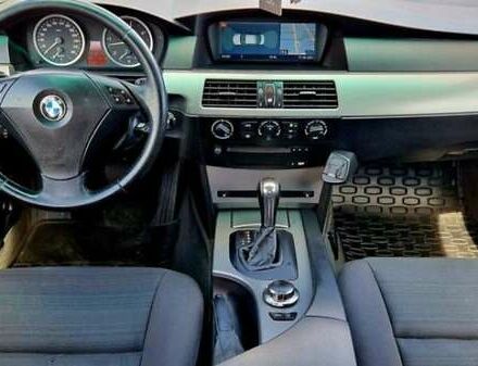 Серый БМВ 5 Серия, объемом двигателя 3 л и пробегом 255 тыс. км за 4500 $, фото 4 на Automoto.ua