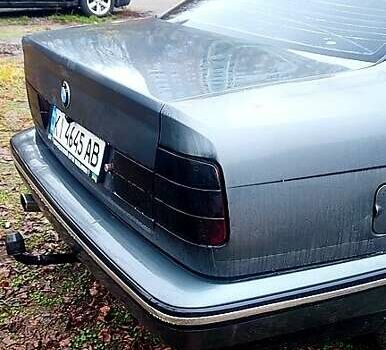 Серый БМВ 5 Серия, объемом двигателя 2 л и пробегом 111 тыс. км за 2600 $, фото 2 на Automoto.ua