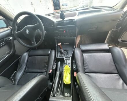 Сірий БМВ 5 Серія, об'ємом двигуна 2 л та пробігом 425 тис. км за 3000 $, фото 11 на Automoto.ua