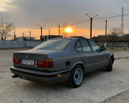 Серый БМВ 5 Серия, объемом двигателя 2 л и пробегом 816 тыс. км за 1700 $, фото 2 на Automoto.ua