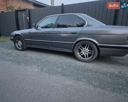 Серый БМВ 5 Серия, объемом двигателя 2.5 л и пробегом 332 тыс. км за 4800 $, фото 5 на Automoto.ua