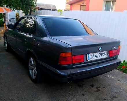 Серый БМВ 5 Серия, объемом двигателя 2.5 л и пробегом 380 тыс. км за 1700 $, фото 1 на Automoto.ua