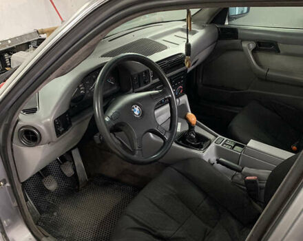 Серый БМВ 5 Серия, объемом двигателя 2.4 л и пробегом 300 тыс. км за 2300 $, фото 6 на Automoto.ua