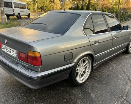 Сірий БМВ 5 Серія, об'ємом двигуна 2 л та пробігом 425 тис. км за 3000 $, фото 1 на Automoto.ua