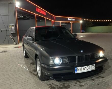 Серый БМВ 5 Серия, объемом двигателя 2 л и пробегом 3 тыс. км за 2200 $, фото 2 на Automoto.ua