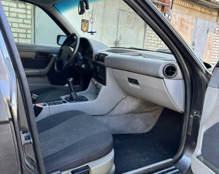 Сірий БМВ 5 Серія, об'ємом двигуна 1.99 л та пробігом 240 тис. км за 1900 $, фото 7 на Automoto.ua