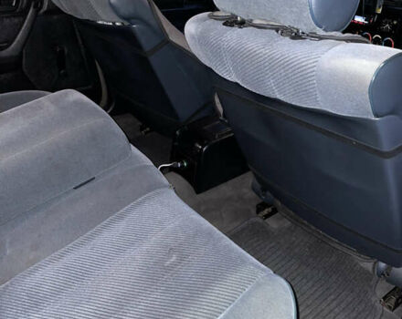 Серый БМВ 5 Серия, объемом двигателя 2.4 л и пробегом 400 тыс. км за 2500 $, фото 8 на Automoto.ua