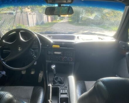 Серый БМВ 5 Серия, объемом двигателя 2 л и пробегом 500 тыс. км за 2400 $, фото 6 на Automoto.ua