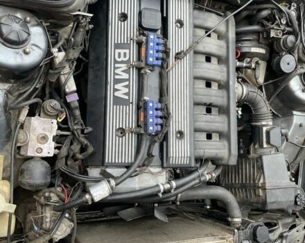 Серый БМВ 5 Серия, объемом двигателя 2.5 л и пробегом 3 тыс. км за 2500 $, фото 7 на Automoto.ua