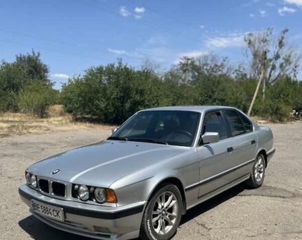 Серый БМВ 5 Серия, объемом двигателя 2.5 л и пробегом 400 тыс. км за 4200 $, фото 3 на Automoto.ua