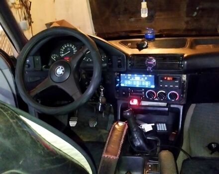 Серый БМВ 5 Серия, объемом двигателя 2 л и пробегом 150 тыс. км за 1900 $, фото 5 на Automoto.ua