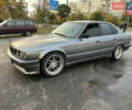 Серый БМВ 5 Серия, объемом двигателя 2 л и пробегом 425 тыс. км за 2700 $, фото 1 на Automoto.ua