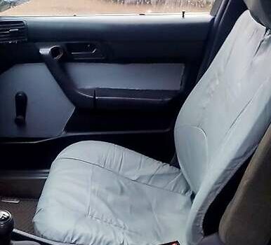 Серый БМВ 5 Серия, объемом двигателя 2 л и пробегом 111 тыс. км за 2600 $, фото 3 на Automoto.ua