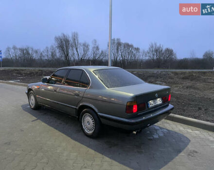 Серый БМВ 5 Серия, объемом двигателя 2.4 л и пробегом 400 тыс. км за 2500 $, фото 18 на Automoto.ua