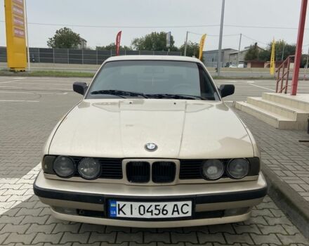 Серый БМВ 5 Серия, объемом двигателя 2 л и пробегом 333 тыс. км за 3500 $, фото 4 на Automoto.ua