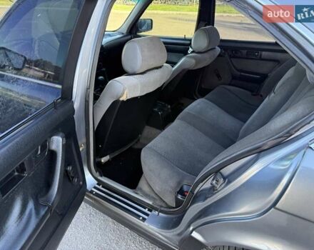 Серый БМВ 5 Серия, объемом двигателя 2 л и пробегом 295 тыс. км за 3000 $, фото 8 на Automoto.ua