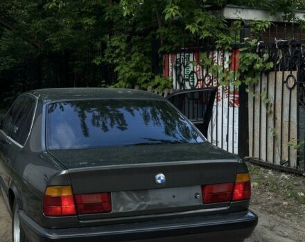 Серый БМВ 5 Серия, объемом двигателя 2 л и пробегом 250 тыс. км за 3000 $, фото 2 на Automoto.ua