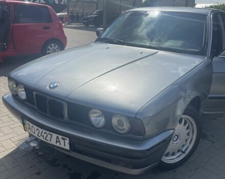 Сірий БМВ 5 Серія, об'ємом двигуна 2 л та пробігом 300 тис. км за 1300 $, фото 5 на Automoto.ua