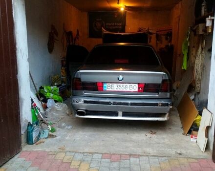 Серый БМВ 5 Серия, объемом двигателя 2 л и пробегом 150 тыс. км за 1900 $, фото 2 на Automoto.ua