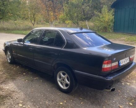 Серый БМВ 5 Серия, объемом двигателя 2 л и пробегом 500 тыс. км за 2400 $, фото 3 на Automoto.ua