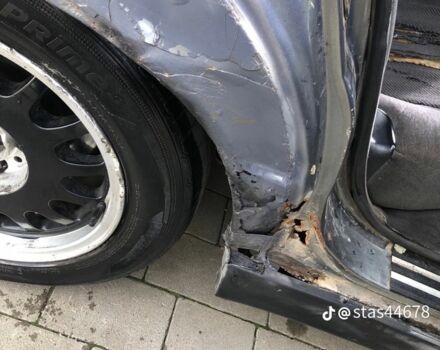 Сірий БМВ 5 Серія, об'ємом двигуна 2 л та пробігом 300 тис. км за 1300 $, фото 7 на Automoto.ua