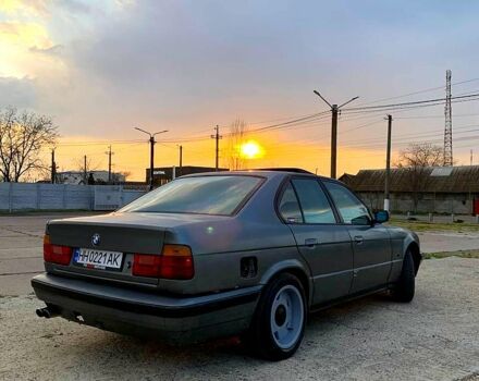 Серый БМВ 5 Серия, объемом двигателя 2 л и пробегом 0 тыс. км за 1700 $, фото 1 на Automoto.ua