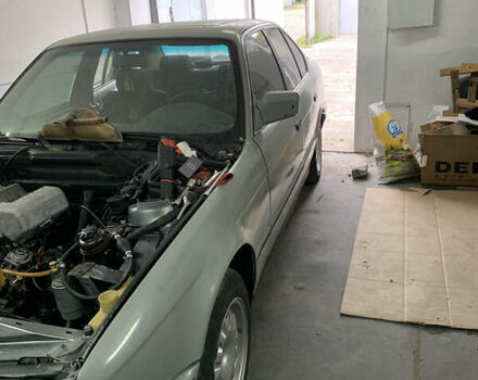 Серый БМВ 5 Серия, объемом двигателя 2.4 л и пробегом 300 тыс. км за 2300 $, фото 1 на Automoto.ua